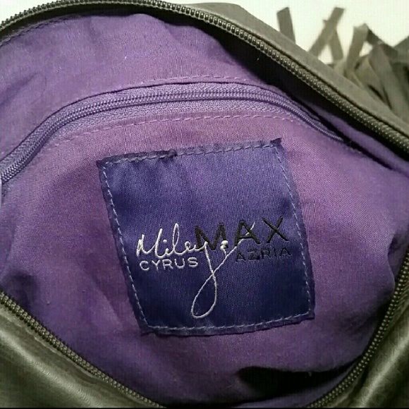 Miley Cyrus Max Azria bag - Picture 2 of 5